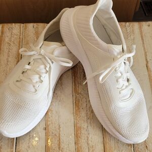 OluKai White Men's Sneakers 11.5